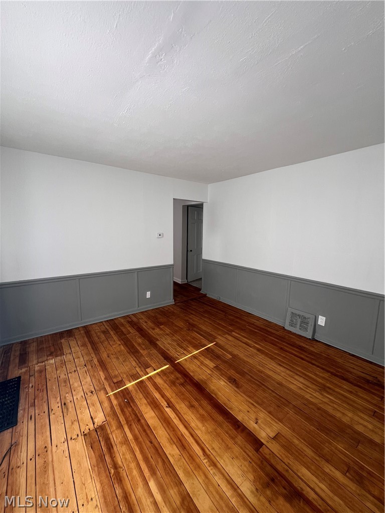 1093 Joy Avenue Akron OH 44306