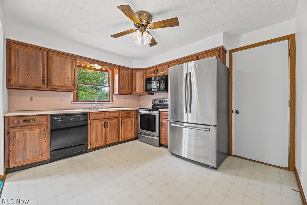 2642 Blake Road Wadsworth OH 44281