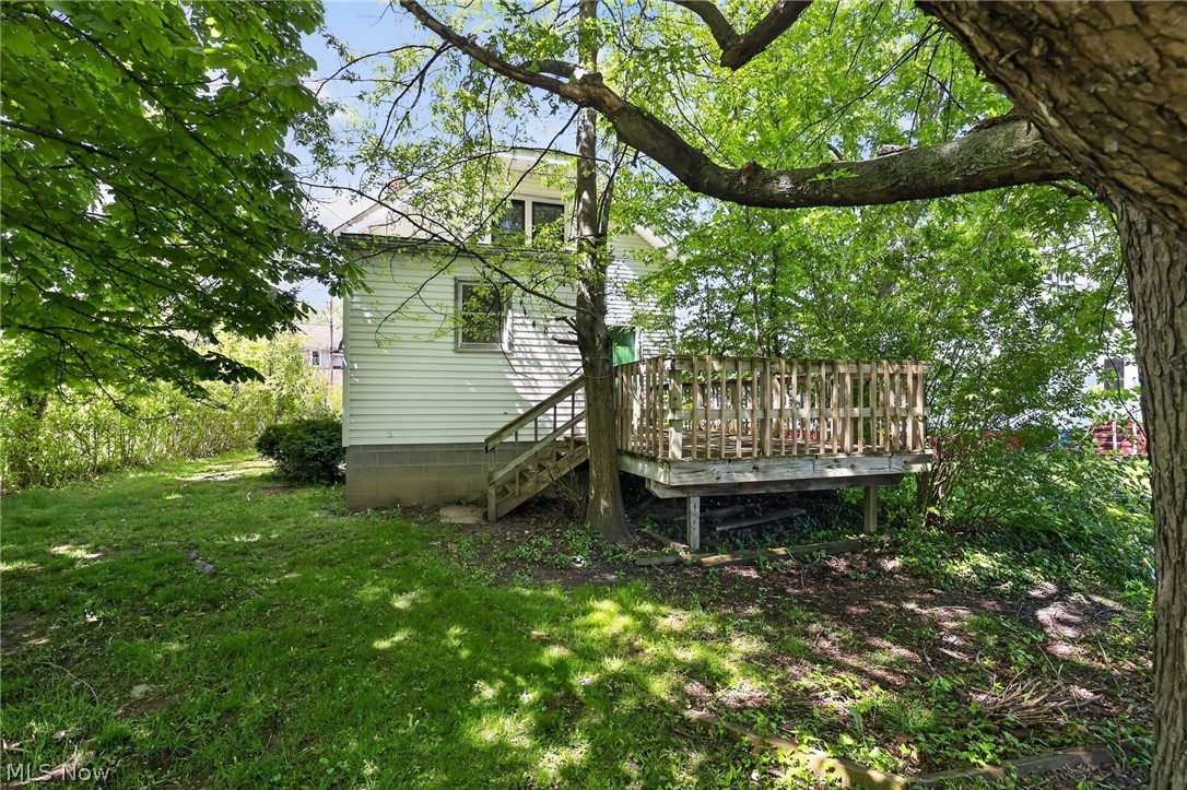 1537 E 214th Street Euclid OH 44117