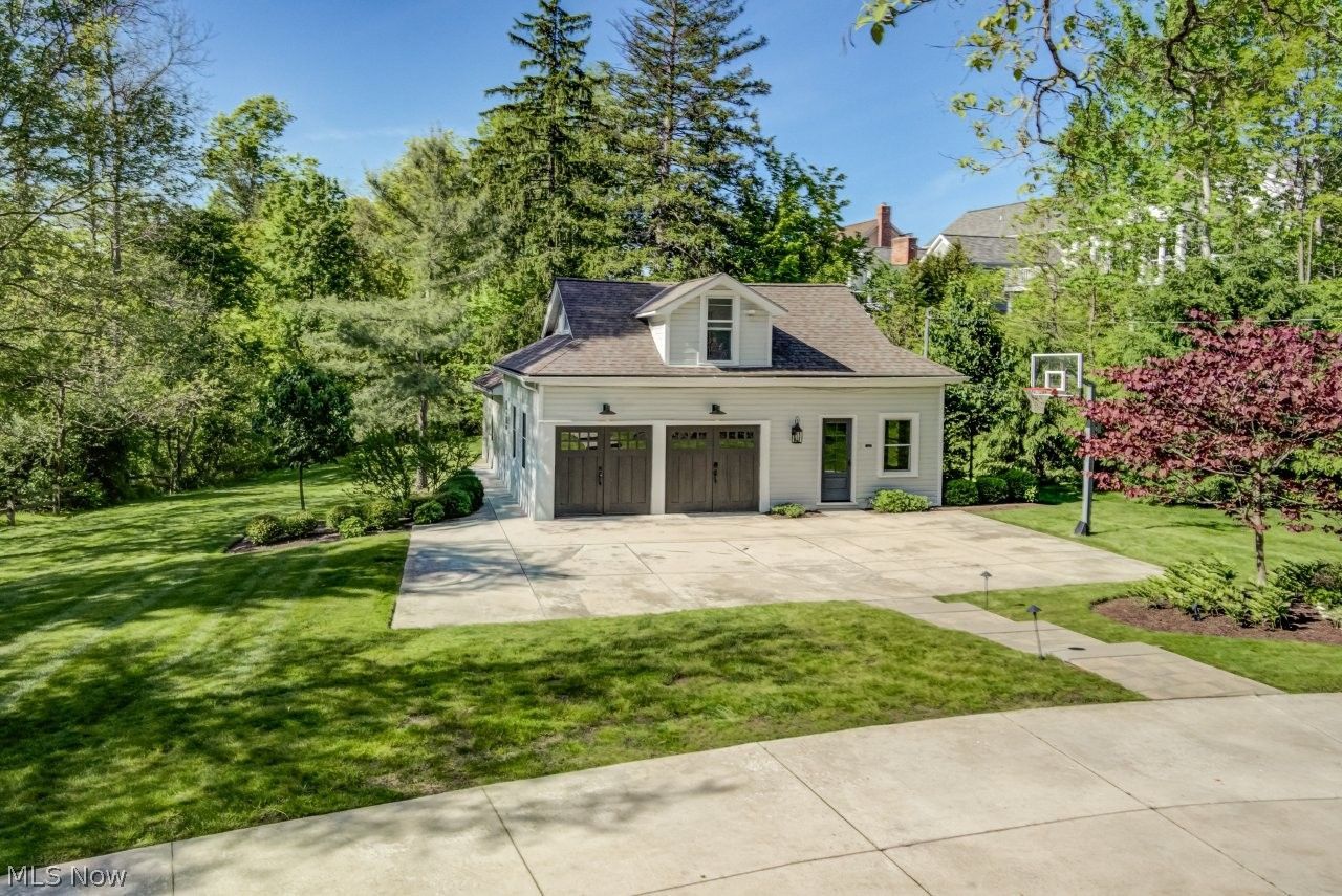 63 E Summit Street Chagrin Falls OH 44022