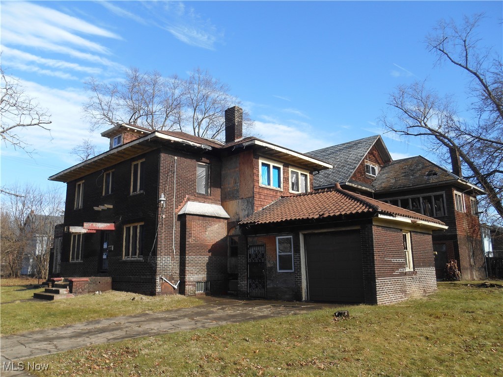 1683 Juanita Avenue Youngstown OH 44504