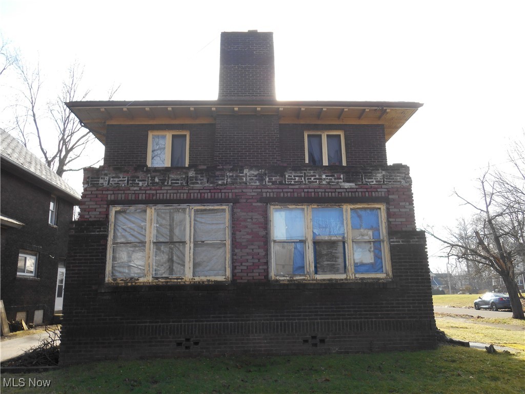 1683 Juanita Avenue Youngstown OH 44504