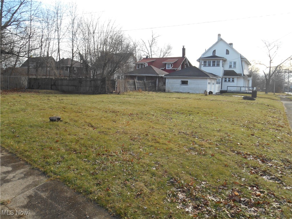 1683 Juanita Avenue Youngstown OH 44504