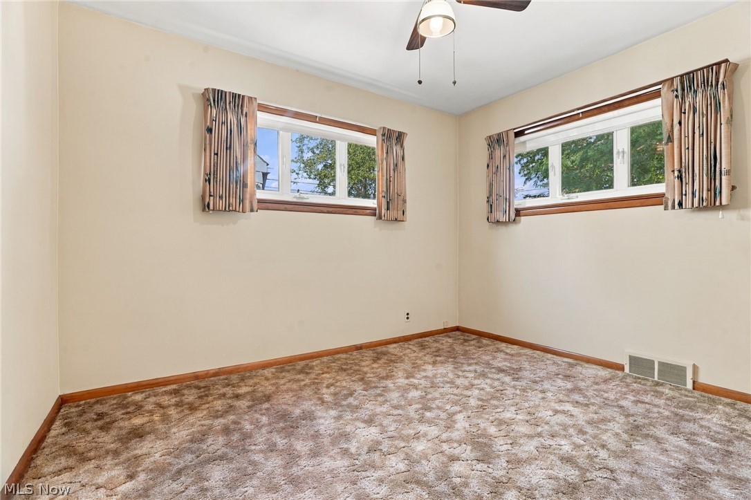 819 E 261st Street Euclid OH 44132