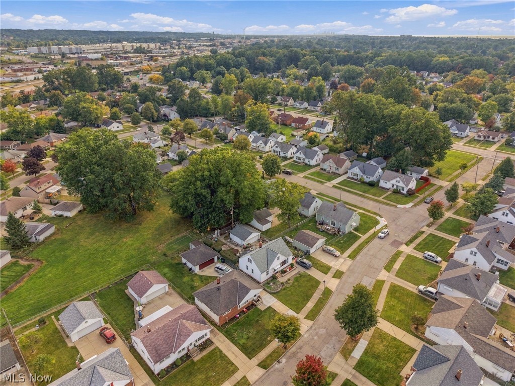 819 E 261st Street Euclid OH 44132