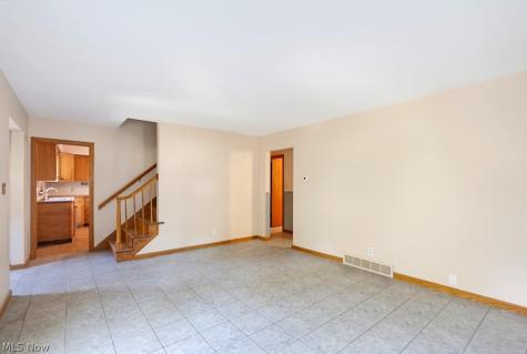 1170 Auburn Avenue Barberton OH 44203