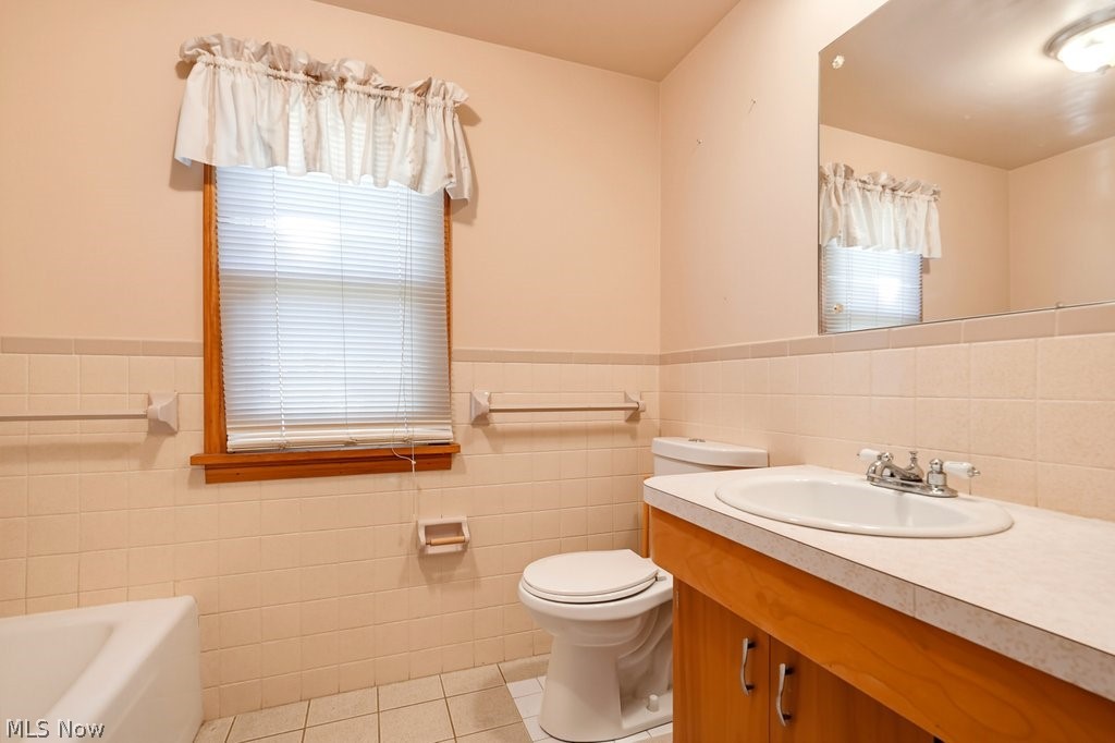 1170 Auburn Avenue Barberton OH 44203