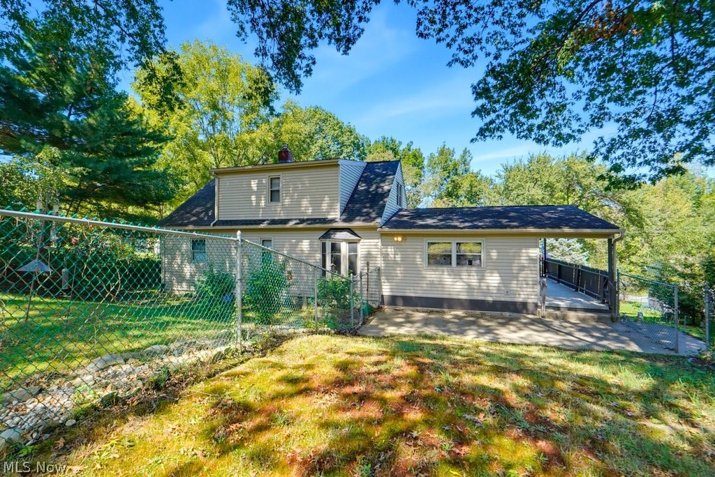 1170 Auburn Avenue Barberton OH 44203