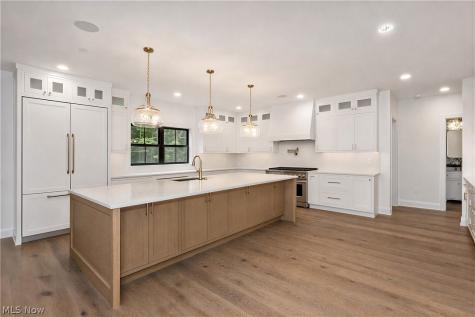 45 Sterncrest Drive Moreland Hills OH 44022