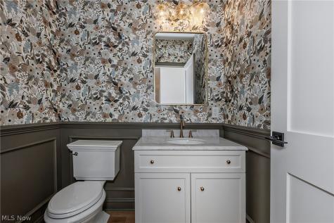 45 Sterncrest Drive Moreland Hills OH 44022