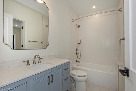 45 Sterncrest Drive Moreland Hills OH 44022