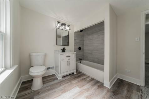3366 Tullamore Road Cleveland Heights OH 44118