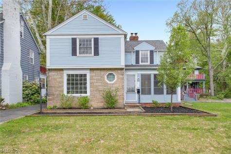 1132 Yellowstone Road Cleveland Heights OH 44121