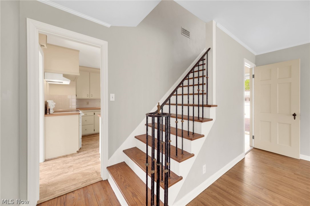 1132 Yellowstone Road Cleveland Heights OH 44121