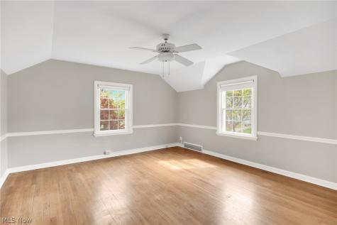 1132 Yellowstone Road Cleveland Heights OH 44121