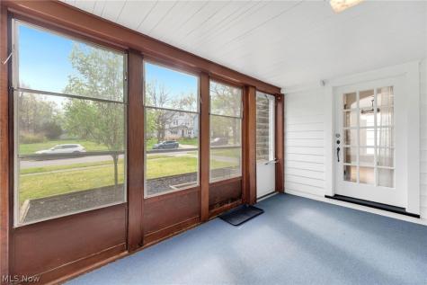 1132 Yellowstone Road Cleveland Heights OH 44121