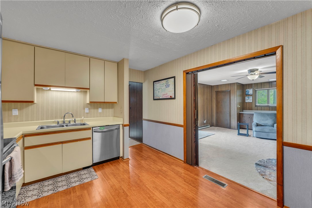6151 Hickory Trail North Ridgeville OH 44039