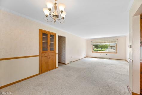3341 Linden Street NW Uniontown OH 44685