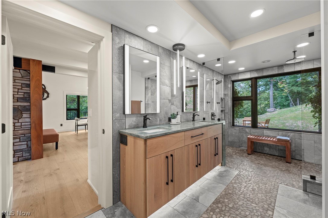6915 Eagle Road Waite Hill OH 44094