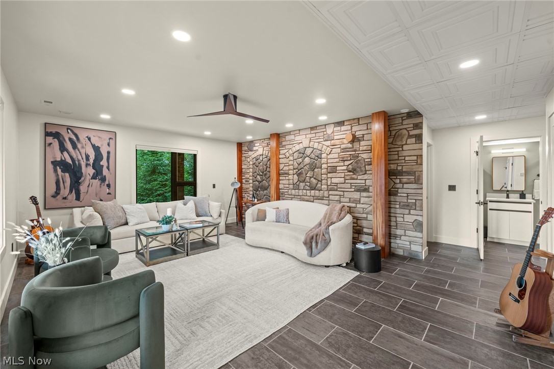 6915 Eagle Road Waite Hill OH 44094