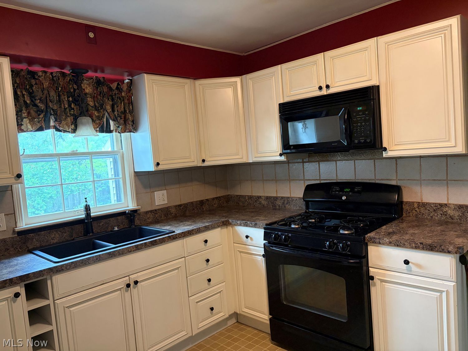 262 Elmwood Drive Berea OH 44017