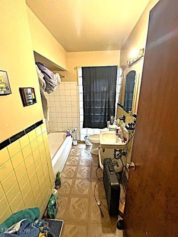 16909 Harvard Avenue Cleveland OH 44128