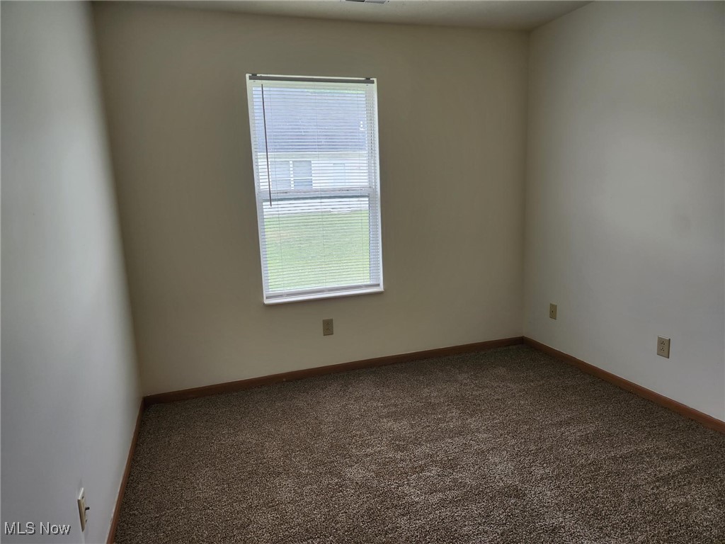 2831 Benford Lane Youngstown OH 44505