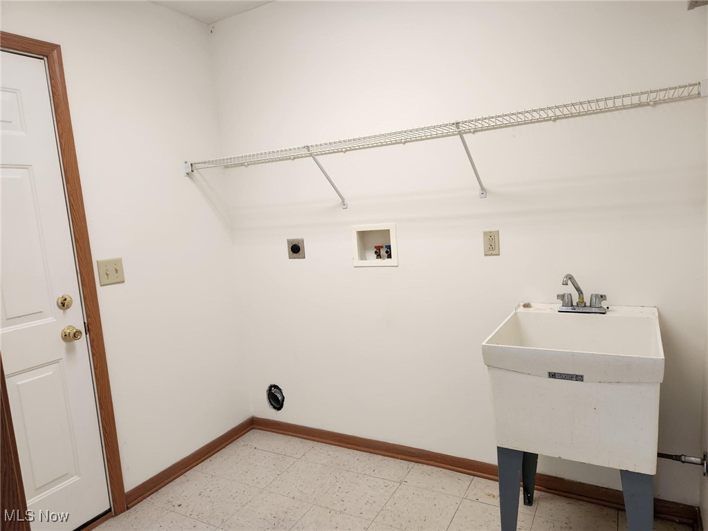 2831 Benford Lane Youngstown OH 44505