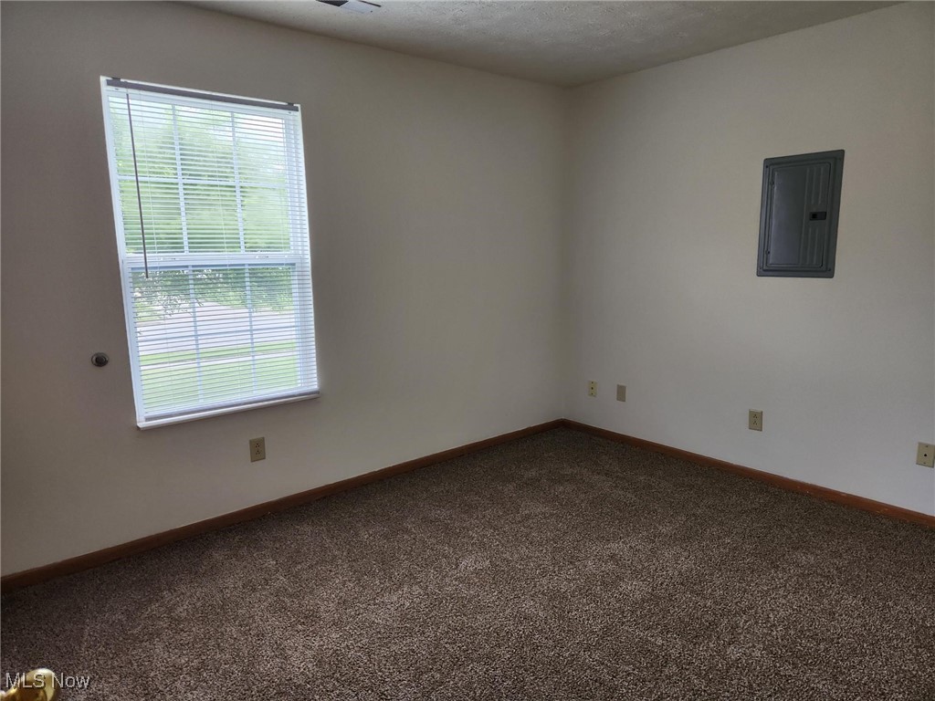 2831 Benford Lane Youngstown OH 44505