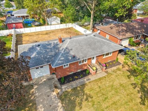 127 Alameda Avenue Cuyahoga Falls OH 44221