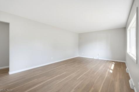 127 Alameda Avenue Cuyahoga Falls OH 44221