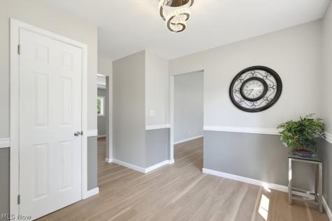 127 Alameda Avenue Cuyahoga Falls OH 44221