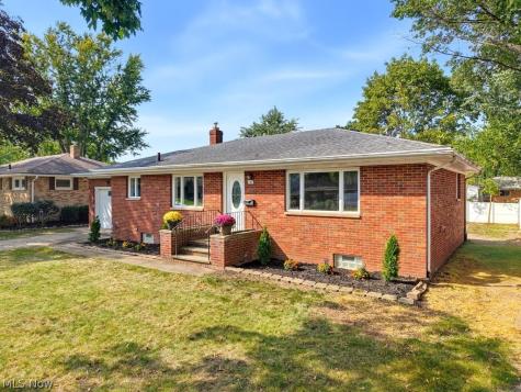 127 Alameda Avenue Cuyahoga Falls OH 44221