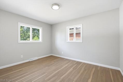 127 Alameda Avenue Cuyahoga Falls OH 44221