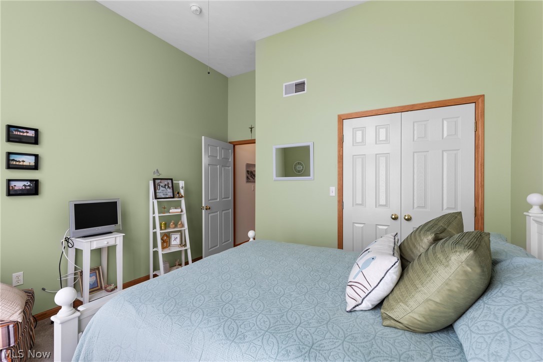49272 Eagle Drive East Liverpool OH 43920