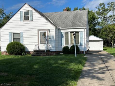 6908 Orchard Boulevard Parma Heights OH 44130