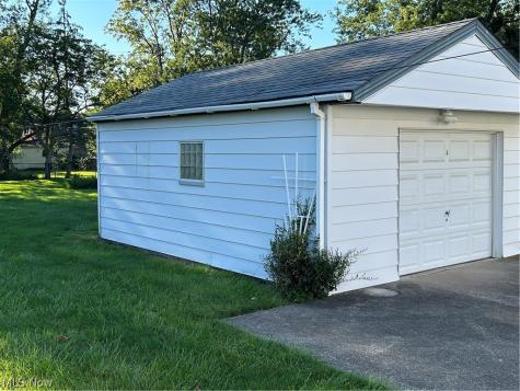 6908 Orchard Boulevard Parma Heights OH 44130