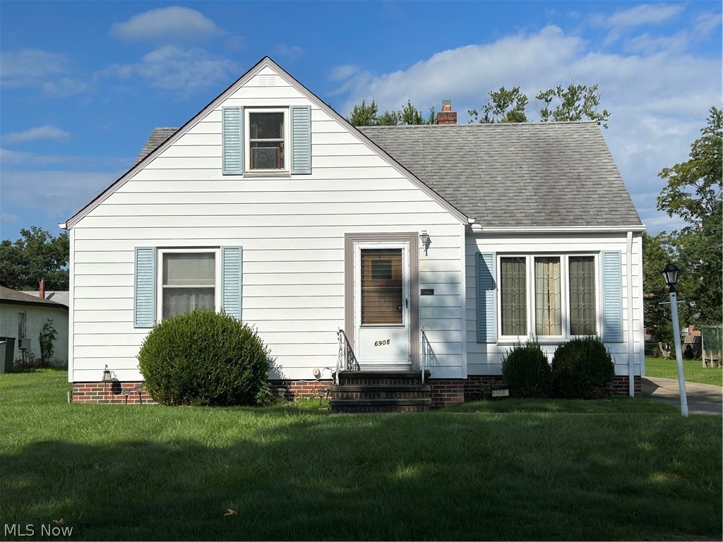 6908 Orchard Boulevard Parma Heights OH 44130