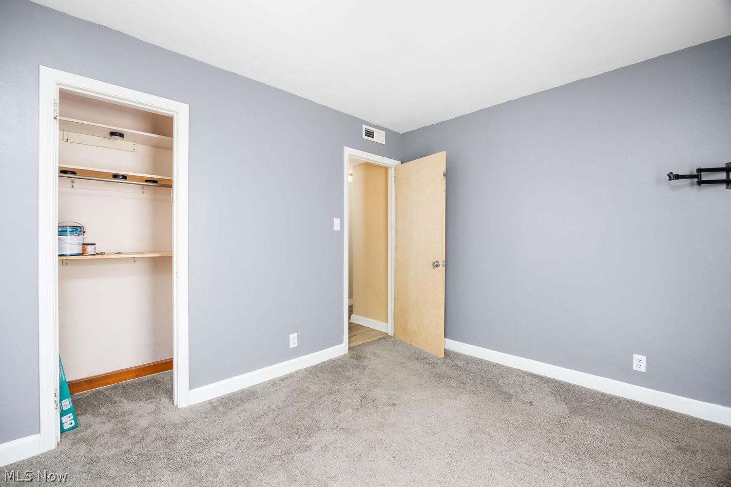 1957 Tudor Street Cuyahoga Falls OH 44221