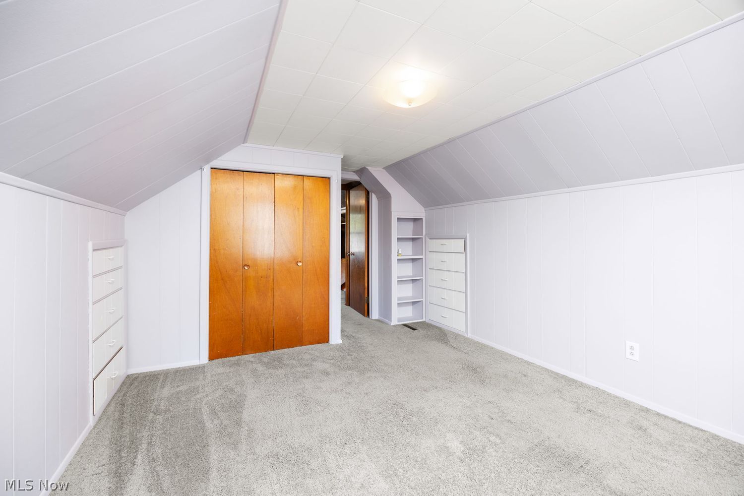 1957 Tudor Street Cuyahoga Falls OH 44221