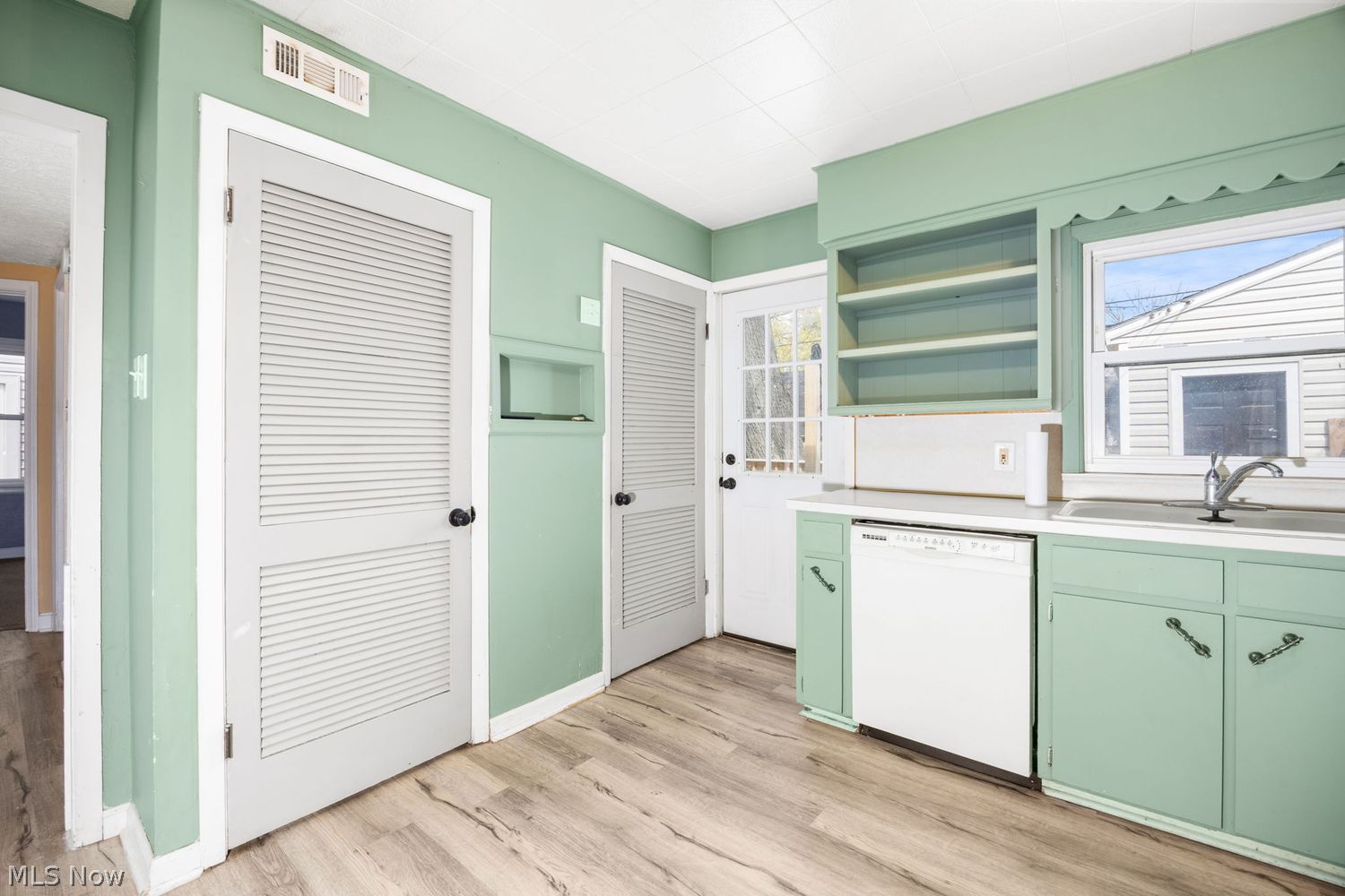 1957 Tudor Street Cuyahoga Falls OH 44221