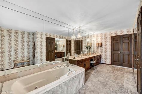7411 Old Quarry Lane Brecksville OH 44141
