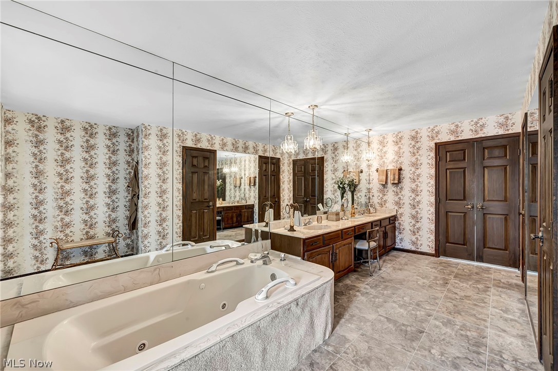 7411 Old Quarry Lane Brecksville OH 44141