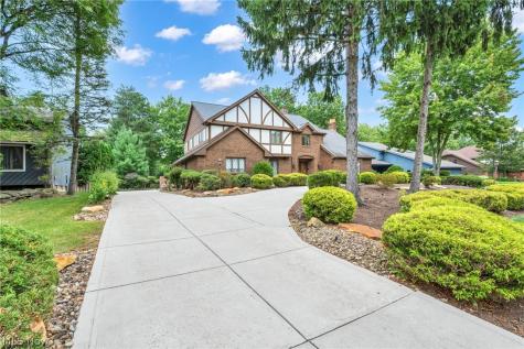 7411 Old Quarry Lane Brecksville OH 44141