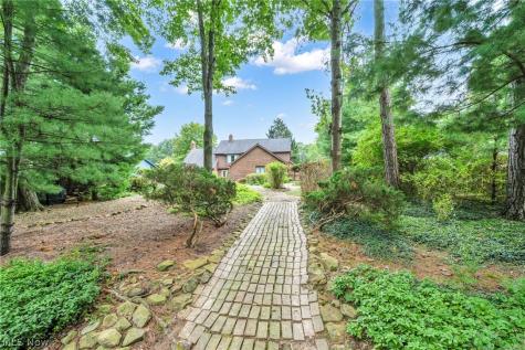 7411 Old Quarry Lane Brecksville OH 44141