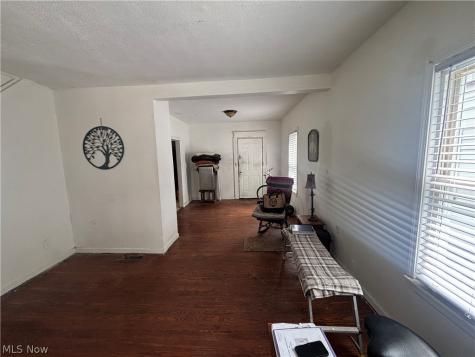 2175 W 106th Street Cleveland OH 44102