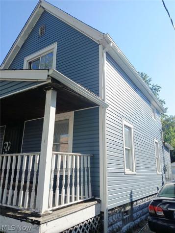 2175 W 106th Street Cleveland OH 44102