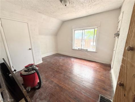 2175 W 106th Street Cleveland OH 44102