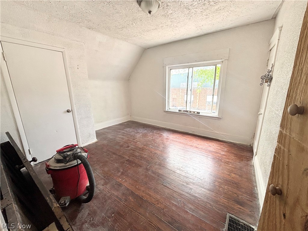2175 W 106th Street Cleveland OH 44102