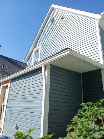 2175 W 106th Street Cleveland OH 44102